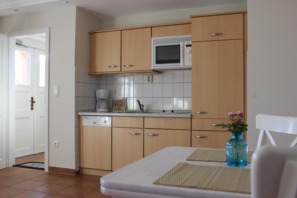Haus Sonnenblume Apartment Lohme Exterior photo